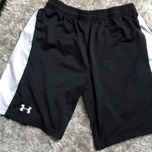 Under armour black shorts